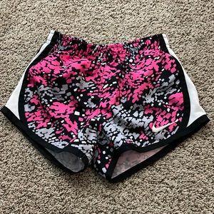Nike girls shorts